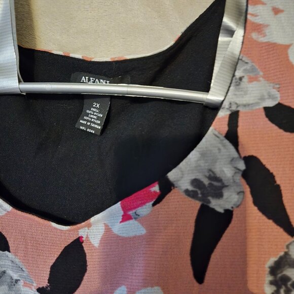 Alfani Floral Print Tunic Top With 3/4 Sleeves & Flared Hem Pink/White/Black 2X - Picture 9 of 10